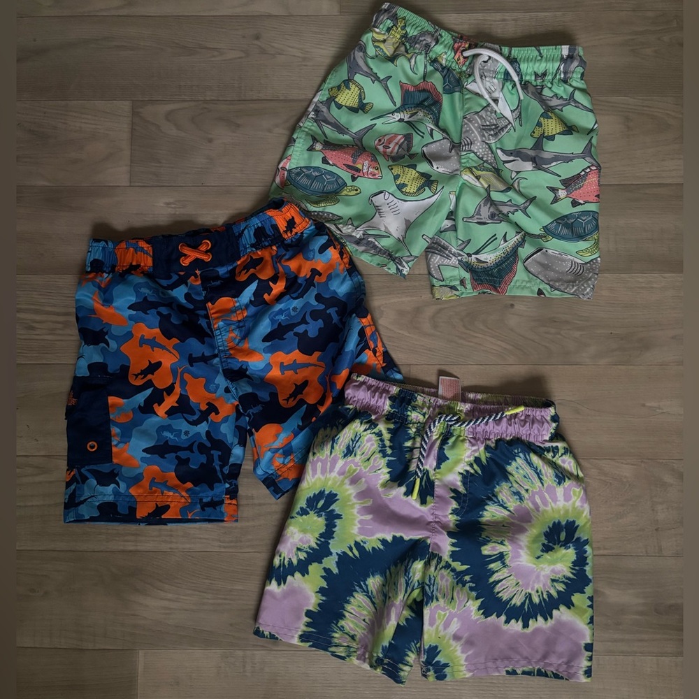SWIM TRUNKS